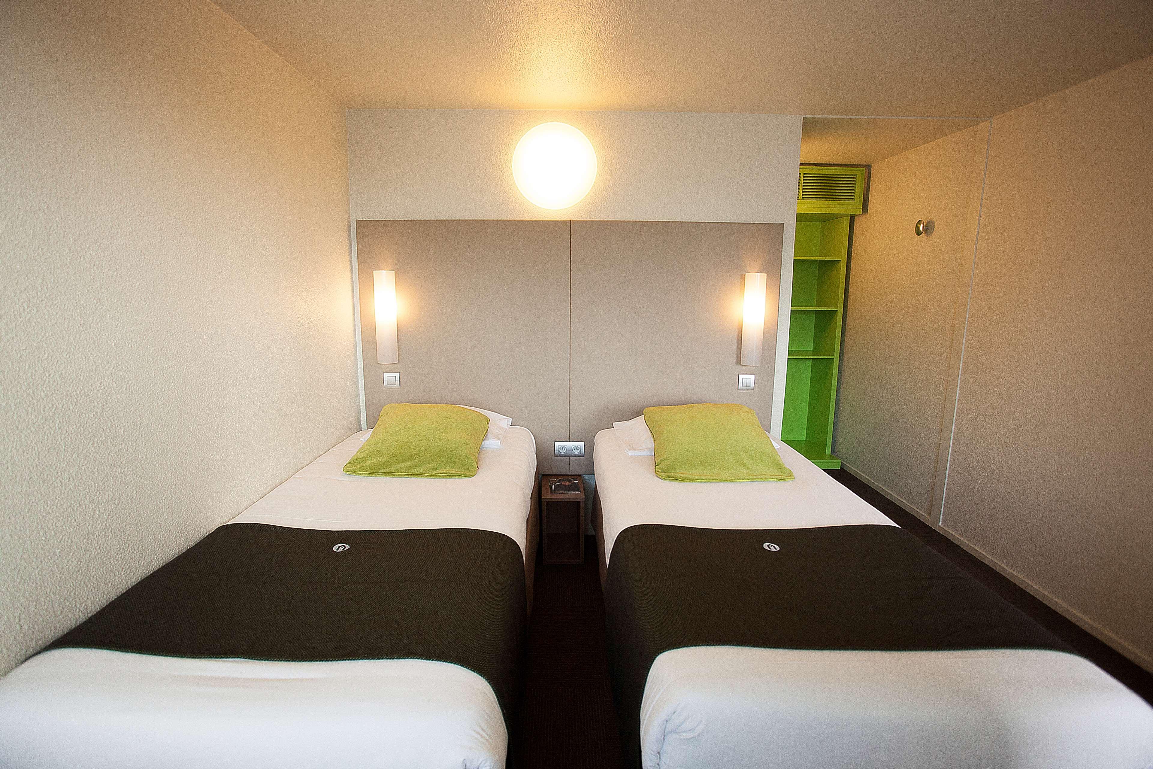 Ampaline Hotel - Perigueux Boulazac Bagian luar foto
