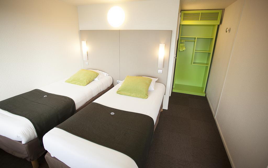 Ampaline Hotel - Perigueux Boulazac Bagian luar foto
